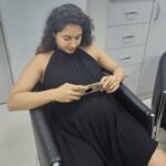 Pooja Ramachandran Instagram - Enjoying my make shift portable table 🤪