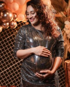 Pooja Ramachandran Instagram - Twinkle twinkle little star, 
Do you know how loved you are! 

Photography : @zerogravityphotography @toddlersbyzerogravity 
Decor : @vermiliondecors 
PR : @uthrauv 
Location : @blackorchidchn 

#awaitingmylittleone #momtobe #babyshower #birthday