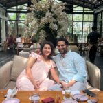 Pooja Ramachandran Instagram - This was the last lunch date at a restaurant. We went there on our anniversary this year 15th April and then 29th Kiaan was born and since we haven’t been to a restaurant 😄😄😅😅 I was full blown 37 weeks preggie, chubby and waddling! We both were sooooo hungry we gobbled food and just wanted to head back home to catch a good afternoon nap. #4thanniversary @highonkokken #4years #littlejoys #memories #beforedelivery #husbandandme #pregnantbelly #april2023 #myman #myfam #lunchdate