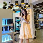 Poonam Dubey Instagram - Swipe to see what I use for my Healthy and happy hair.😍🥰 . . . . . #happyme #salontime #blessed #lady #poonamdubey Affinity Salon Juhu