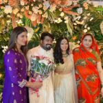 Poonam Dubey Instagram - Congratulations @nikhilmajumdar bhaiya and @dr.nikitagangurde bhabhi 🦢🦢❤️❤️🧿🧿😘😘 Mahadev aap dono ki zindagi khushiyon se bhar de. Congratulations @durgaprasadmajumdar sir and @aditi_majumdar auntie ❤️❤️🙏🙏 Mumbai - मुंबई