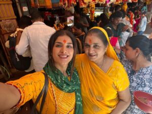 Poonam Dubey Instagram - Wish you a very happy birthday meri ma mera jahan meri duniya Mahadev apko duniya ki sari khushiyan de. Aur hum dono bhai bahen ko is layak banaye ki hum apke sapne pura kar sake. I love you so much mummy ❤️❤️❤️ 🤗🤗😘😘