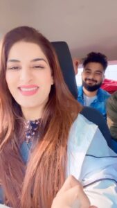 Poonam Dubey Instagram - नया साल सबका अच्छा हों 🥰🥰 @khesari_yadav @poonamdubeyofficial