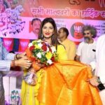 Poonam Dubey Instagram - Chhathh Pooja function Thanks to @madhuvendrarai bhaiya 🙏 #Throwback #jaichhathimaiya🙏 #mumbai #bihar #sangam #poonamdubey Kurla Mumbai