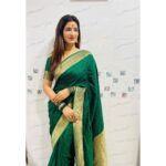 Poonam Dubey Instagram - आपको और आपके परिवार को मेरे और मेरे परिवार की तरफ़ से धनतेरस की हार्दिक शुभकामनाएँ 🙏🙏🙏🙏