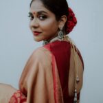 Poornima Indrajith Instagram - ♥️ Jewellery; @pureallure.in Make up : @reshmu__ Hair : @rethikarijo Pics : @reth_gvr_cinematographer Retouching: @binoy_devassy_photography