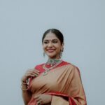Poornima Indrajith Instagram - ♥️ Jewellery; @pureallure.in Make up : @reshmu__ Hair : @rethikarijo Pics : @reth_gvr_cinematographer Retouching: @binoy_devassy_photography