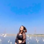 Prachi Tehlan Instagram - #aaja #trending #tuningto 😎😍❤️ Shot By: @rohan._.agrahari Edited By: @prachitehlan MUAH: @dilshad_stylist_official Assisted By: @chanchal_makeupartist Special Thanks to @ganesh_ghat_no_24_boat Hair: @sunil_gaur_47 Wearing: @ghoomarjaipur_ Delhi, India