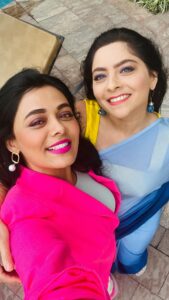 Prarthana Behere Instagram - Okay, so doing this with #tumpa was not so much fun…because to make her sync is a challenge 🙈

Checkout till then end, to know what I mean 🫣

P.S. I still love you 😘 

#sonaleekulkarni #prarthanabehere #mitwaa #trending #love #bffs #bestfriends #friendship #friendsforever 🧿