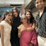 Priya Banerjee Instagram - A fun filled fest with some interesting interactions n even more interesting people 🤍 #OTTIndiafest @realbollywoodhungama HMUA @makeupbychanch Stylist: @jigisha.dalal Jumpsuit: @lavishalice Neck chain: @whbm Heels: @zara