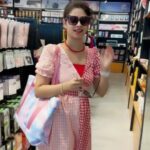 Priyaa Lal Instagram – Hola ❤

#instagram #reels #videos #trending #reelsinstagram #viral #shopping  #thursday #videoedits #trendingreels #holareels