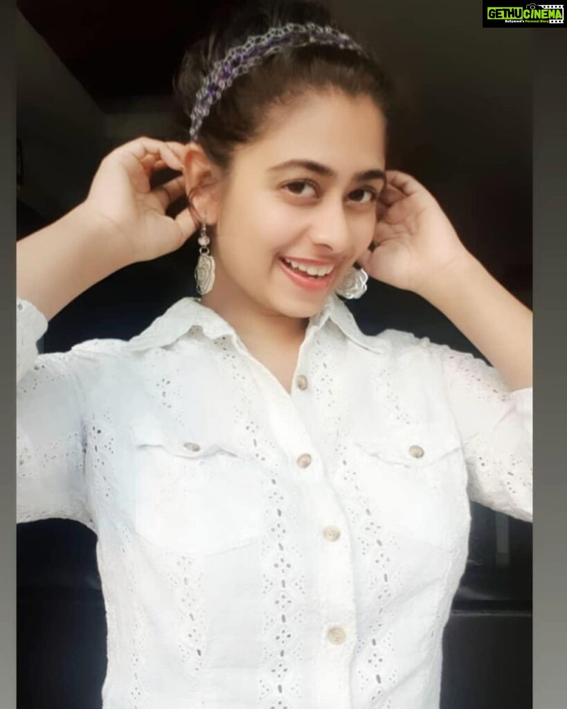 Priyaa Lal Instagram - Peaceful Sunday Evening 😇🧚 #weekendvibes s #sunday