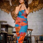 Priyanka Mondal Instagram - Mera Yeh Hoosn Jawa 💙🧡 📷 - @argha_giri 💄 - @dassourav3 🧚‍♀️ - @debjanighoshofficial 🔗 - @rudrakshprnads #photos #photooftheday #photoshoot #explorepage #foryou #portraits #portraitphotography #instafashion #instadaily #instagram SCRAPYARD
