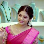 Priyankha Masthani Instagram - VS Coral - Traditional and Boutique jewellery at Namma Salem. Witness the never seen before wide range of collections at your convenient budget. Be our guest and feel the luxury.. Jewelry:- @vscoralslm Makeover:- @rashi__makeupartist Vc:- @pixarque Selam Tamilnadu India