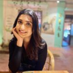 Rachel David Instagram - Sihi at Sihi having Sihi 🍭 . . . #iykyk #whenthecoffeekicksin Mysore, Karnataka