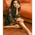 Rachel David Instagram - can you tell I don’t skip leg day? // 🦿 . . . Photographer @ritesh.biswas Hair & make up @makeupby_prarthana