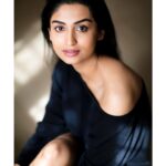 Rachel David Instagram - hot but cold, cold but hot // ya’ll feel me? . . 📸 @vjwesley Hair & make up @makeuphub.india