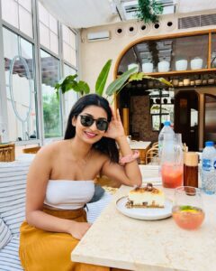 Rachel David Instagram - Sihi having Sihi & celebrating Love Mocktail 2’s success ♥️
.
.
I can’t tell you how much your love means to me. It’s been a year and I still get called Sihi everywhere I go and it only makes me want to do more. Thank you for accepting me and giving me so much love. Sending y’all tight hugs ♥️