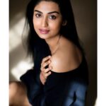 Rachel David Instagram - hot but cold, cold but hot // ya’ll feel me? . . 📸 @vjwesley Hair & make up @makeuphub.india