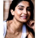Rachel David Instagram - kids don’t forget your sunscreen // ☀️ . . Photographer @vjwesley Hair & make up @makeuphub.india #sunscreeneveryday #butfirstsunscreen #notasunscreenadvertbutitshouldbe #butvitamindisgoodforyou