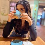 Rachel David Instagram - Sihi at Sihi having Sihi 🍭 . . . #iykyk #whenthecoffeekicksin Mysore, Karnataka