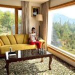 Raiza Wilson Instagram - A heavenly & homely experience in Srinagar. Staying at - @thegreystonedara 🏔️ A Gorgeous home with exquisite food and beauty all around !! So much to offer 🌷 #notanad