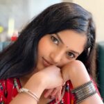 Rajeshwari Kharat Instagram - 🌹🌹🌹 #love #rajeshwarikharat