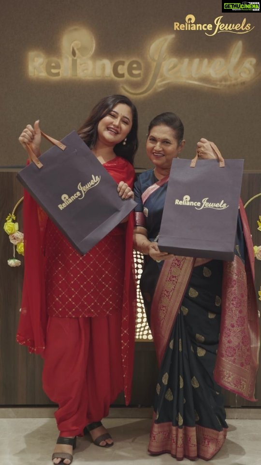 Rashami Desai Instagram - This Diwali, I decided to surprise my mother with a special gift, and the Reliance Jewels’ Swarn Banga collection seemed like the perfect fit for our ‘golden’ relationship. There's something truly magical about the entire collection, as it takes inspiration from the rich art and culture of Bengal. The designs in this collection, perfectly embody the intricate artistry of Terracotta Temples, the graceful charm of Shantiniketan, and the joyous celebrations of Durga Pujo. So, if you're looking for a special gift for your loved ones this Diwali, do visit your nearest Reliance Jewels showroom to check out the exquisite Swarn Banga Collection. Happy Diwali! #RelianceJewels #BeTheMoment #RelianceJewelsXRashamiDesai #SwarnBangaCollection #FestiveJewellery #RashamiDesai #Diwalijewellery #Diwali #immagical✨🧞‍♀️🦄 #rashamians #whatelseispossiblenow