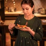 Rasika Dugal Instagram - Swipe for a short story about my will power this festive season 😆. (This year was a toss up between gujiya and jalebi!) Happy Diwali! May you have a guilt free one! And may all your troubles be as trivial. 😄 #HappyDiwali #Diwali #Diwali2023 Thank you @truebrowns for this most comfortable festive outfit