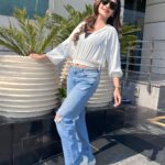Rati Pandey Instagram - Peekaaaaboooo❤️ . . . . #feelgood #selfmusing #ratipandeyreels #instareels #reels #enjoylife #harhalmein