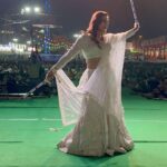 Rati Pandey Instagram - Thank you Delhi for such a warm welcome and your love❤️… especial thanks to “Nav Shree Keshav Ramleela” for such a lovely hospitality.. it was a pleasure to be a part of such gathering…thanks once again..happy Durga Puja to all of you🙏🏻 . . . #newdelhi #navratri #delight #ratipandey #ratipandeyreels #ramleela