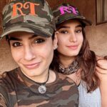 Raveena Tandon Instagram - And that’s how it went .. the birthday week … and still continuing ♥️ thank you all my lovelies for the fabulous cakes flowers love and wishes ♥️♥️♥️♥️♥️♥️ Mumbai, Maharashtra