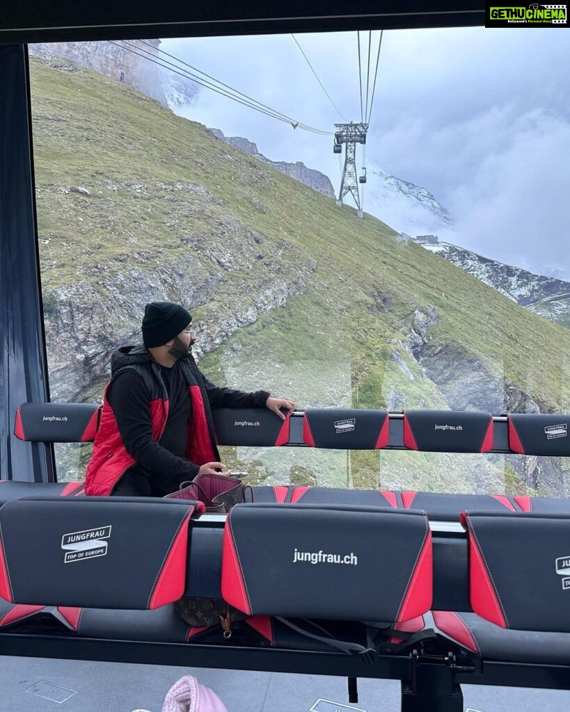 Rimi Tomy Instagram - Life is a dream and you are the creator of your own imagination ❤️✌️ Jungfrau - Top of Europe, Switzerland
