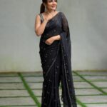 Rimi Tomy Instagram - ❤️❤️❤️‍🩹 @goodwillcollectionskerala @sabarinathk_ @teresadesigners @shoshank_makeup