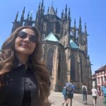 Rimi Tomy Instagram - Sky above Earth below n peace within❤️ #checkrepublic #prague #travelphotography #food #explorer St. Vitus Cathedral