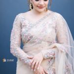 Rimi Tomy Instagram - ❤️❤️‍🩹