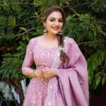 Rimi Tomy Instagram -