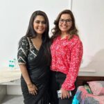 Rinku Ghosh Instagram - Words cannot describe the feeling when you see your friend after sooo soooo long. Thank you @madhhuis for making this short but sweet visit I know you just came to see me even if it was for a short while😘😘😘. And of course the pastries you got 😋😋😋😋