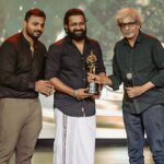 Rishab Shetty Instagram - Grateful to be honoured with Best Actor Award from Team Critics Choice. 🥰 ಈ ಪ್ರೀತಿ ಮತ್ತು ಆಶೀರ್ವಾದಕ್ಕೆ ನಾನು ಸದಾಋುಣಿ @criticschoicefilmawards @hombalefilms @kantarafilm @pragathirishabshetty @arvindskash @b_ajaneesh #ccaawards2023 #criticchoiceawards
