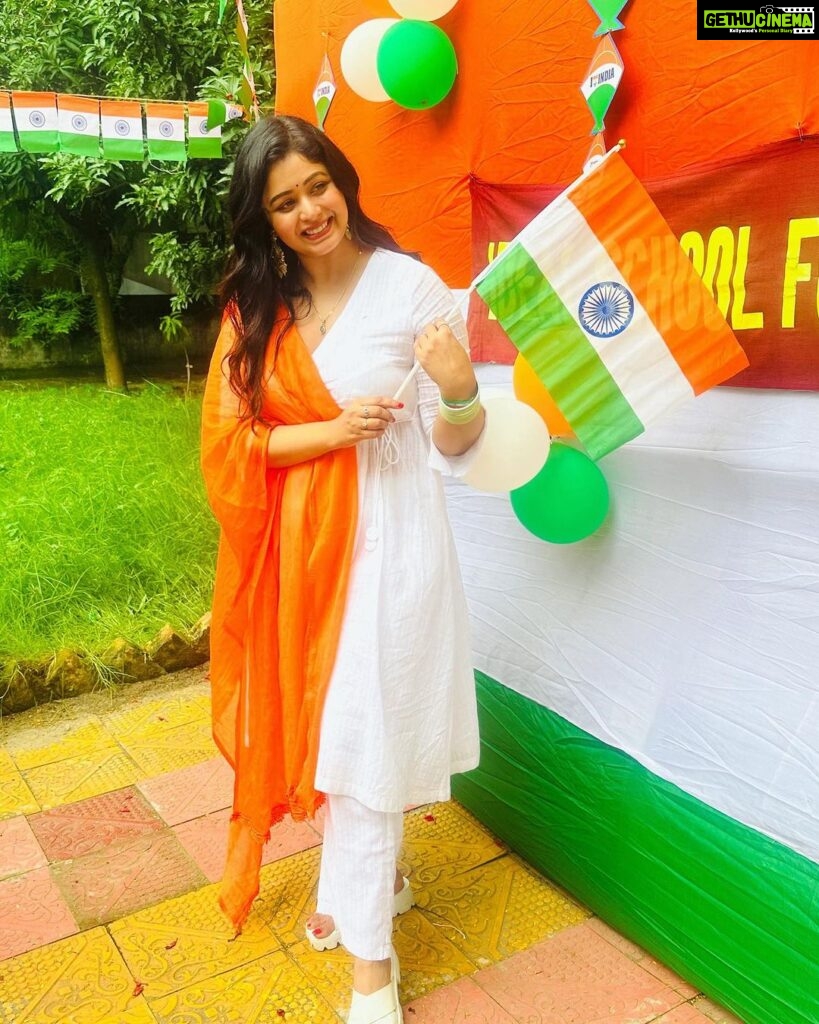 Ritabhari Chakraborty Instagram - For me - Freedom means building a safe and better future for my children - work towards building a better India with them - for them🧡🤍💚Independence day celebration at my school - Ideal School For the deaf. Ideal School for the Deaf