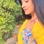 Ritu Singh Instagram - मेहरारू मिलल गाय 😍 my favourite song of धनतेरसस, great congratulations to the whole team 💐🙏😊