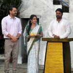 Ritu Singh Instagram - भइया मेरी राखी के बंधन को निभाना फ़िल्म पूरी हुई ! एक बेहतरीन कहानी में बेहतरीन किरदार निभाने को मिला !! निर्माता @singhkpradeep999 भइया ने अस्वस्था के बाद भी शूटिंग ज़ारी रखी !! निर्देशक @pramodshastridirector जी के साथ मेरी छवीं फ़िल्म थी और हर बार मुझसे अलग ही करवाया प्रमोद सर आपका विश्वास बना रहे! @sanjaypandeyofficial भइया के साथ पहली बार इतने सीन किए ! @ursgauravjha के साथ एक केमिस्ट्री सी बन गई है देवरानी जेठानी से ये सिलसिला बना है और ये चलता रहें ! मेरी बहन के किरदार में @ritu9170 लाजवाब है ! एक अच्छी बाण्डिंग बनी ! अब लेखक @skchauhanwriter जी ने कमाल लिखी है इस स्क्रिप्ट को और हमेशा अद्भुत किरदार गढ़ते है! इस फ़िल्म का संगीत दिया है @azadsingh_666 ने बहुत ही कमाल !छायांकन है जग्गीपाजी का .. पूरी टीम को धन्यवाद एक अच्छी फ़िल्म के लिये