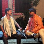 Ritu Singh Instagram - भइया मेरी राखी के बंधन को निभाना फ़िल्म पूरी हुई ! एक बेहतरीन कहानी में बेहतरीन किरदार निभाने को मिला !! निर्माता @singhkpradeep999 भइया ने अस्वस्था के बाद भी शूटिंग ज़ारी रखी !! निर्देशक @pramodshastridirector जी के साथ मेरी छवीं फ़िल्म थी और हर बार मुझसे अलग ही करवाया प्रमोद सर आपका विश्वास बना रहे! @sanjaypandeyofficial भइया के साथ पहली बार इतने सीन किए ! @ursgauravjha के साथ एक केमिस्ट्री सी बन गई है देवरानी जेठानी से ये सिलसिला बना है और ये चलता रहें ! मेरी बहन के किरदार में @ritu9170 लाजवाब है ! एक अच्छी बाण्डिंग बनी ! अब लेखक @skchauhanwriter जी ने कमाल लिखी है इस स्क्रिप्ट को और हमेशा अद्भुत किरदार गढ़ते है! इस फ़िल्म का संगीत दिया है @azadsingh_666 ने बहुत ही कमाल !छायांकन है जग्गीपाजी का .. पूरी टीम को धन्यवाद एक अच्छी फ़िल्म के लिये