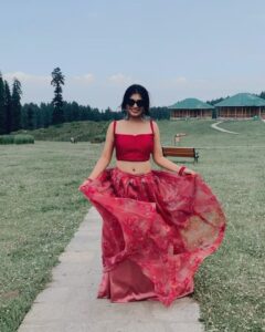 Ruchira Jadhav Instagram - Chanelling my inner रानी 💗✨🌙 

#RuchiraJadhav