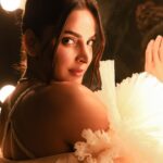 Saba Qamar Zaman Instagram - Bas zara sa Lux 💫 @luxstylepk #mylsalook2023 #lsa2023