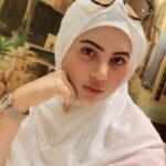 Sahar Afsha Instagram - Jumma Mubarak ❤️ insan ka Muqadar utni baar badalta hai jitna woh “RAB”se Dua Karta hain ..!!!!! kisi ko duaon me in yaad rakhna bhi mohabbat hai ❤️ dua mai zaroor yaad Rakna Repost | Reshare | Like | Comment you Will earn rewards as sadaka-e-jariya💕 * * * * * * * * * * The Prophet Mohammed (SAW) said : “The one who guides to something good has a reward similar to doing it “. * * * * * * * #islamicreminders #ummah #allah #dua #trust #worship #lord #deen #sabr #gratitude #patience #faith #love #reels #reelsinstagram #reelsvideo #reelitfeelit #reelsviral #reelkarofeelkaro #hijab Bangalore, India
