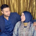 Sahar Afsha Instagram - #mama The best love is when you find some one who makes your Imaan rise, who makes you more pious & who helps you here in the duniya because that person wants to meet you again in jannah ❤️ * * * #saharafsha #saharafshaofficial #deen #hijab #islamicquotes #ummah #love #mashaallah