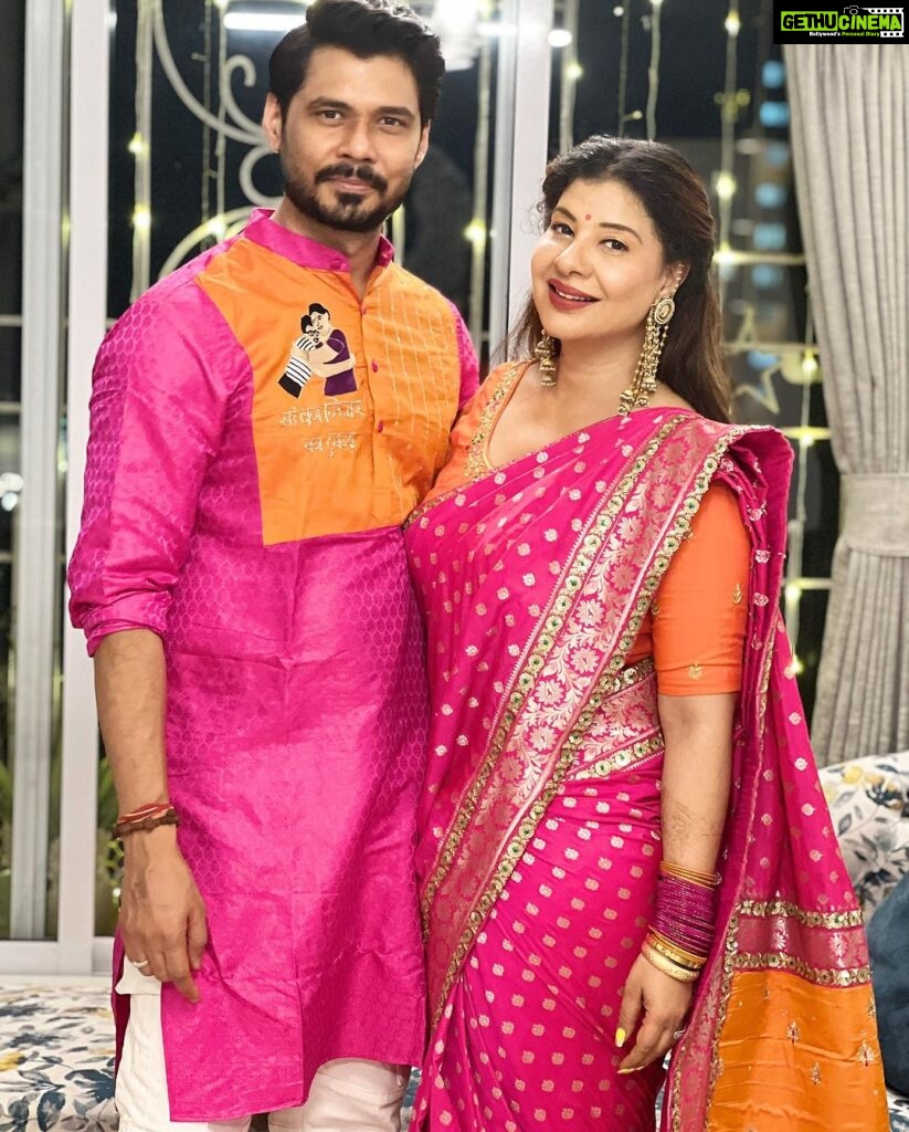 Sambhavna Seth Instagram - Happy Diwali Doston ❤ Beautiful Outfits - @myngels_26 Hair @neetu_saibanna Makeup by ME