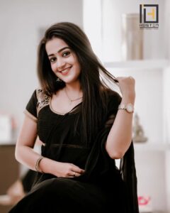 Samskruthy Shenoy Instagram - Black is my happy colour 🖤
PC - @hostenofficial 

#loveforblack #randomclicks #samskruthyshenoy #samskruthy #hostenofficial
