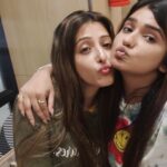 Sanchita Banerjee Instagram - Happy Birthday to the most amazing friend anyone could ask for! May your special day be as wonderful as you are. Sending you the biggest birthday hugs and endless LoVe🤗❤️ @shrutirao24 #birthday #wish #loveyou #positivity #instagram #ootd #party #instadaily #cheers #fun #goodfriends #bestfriends #blessed